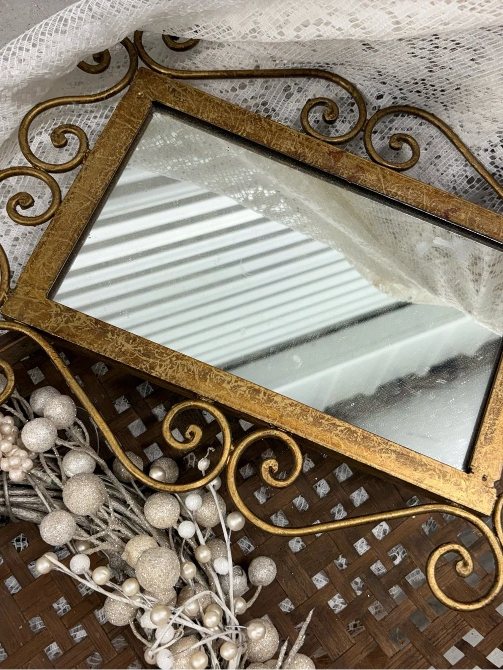 Sparkling Pearl Berry Wreath - Ivory/Gold